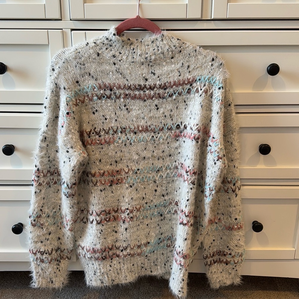 Anthropologie sweater - size medium